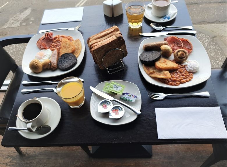 Hotel Lorne (i)