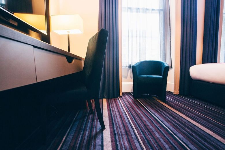 Hotel Lorne (i)