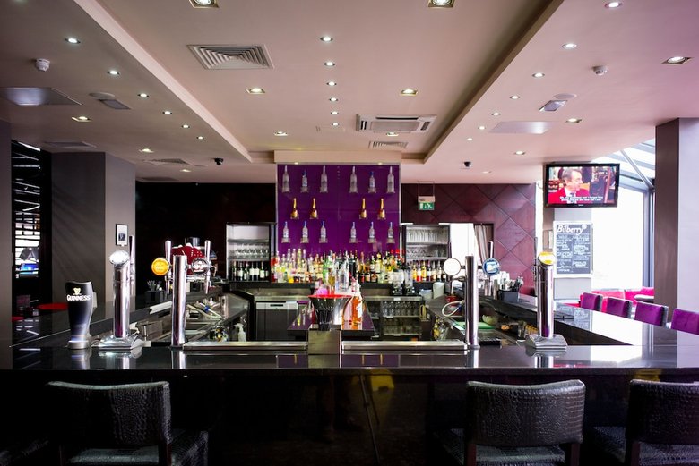 Hotel Lorne (i)