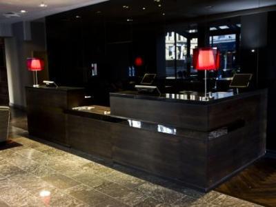 Hotel Lorne (i)