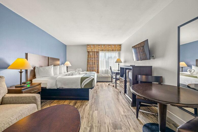 Hotel Quality Inn & Suites