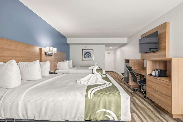 Hotel Quality Inn & Suites