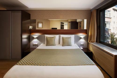 Gallery Hotel & Residence