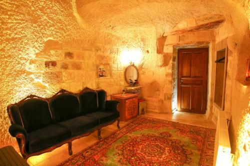 Bedrock Cave Hotel