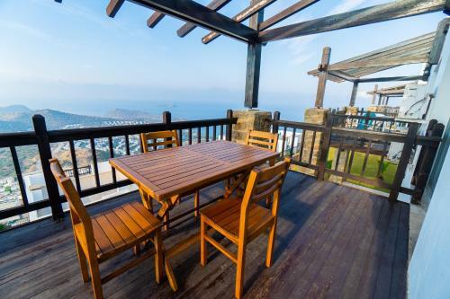 Grand Sea View Aparts