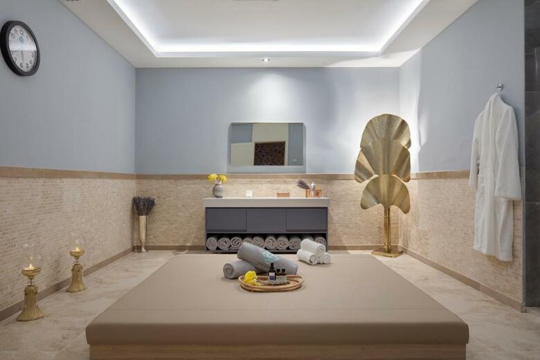 Kervansaray Lara Hotel