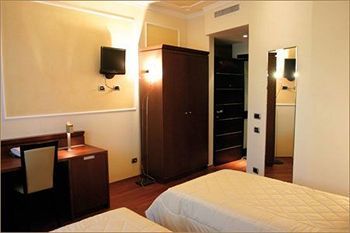 Dado Hotel International