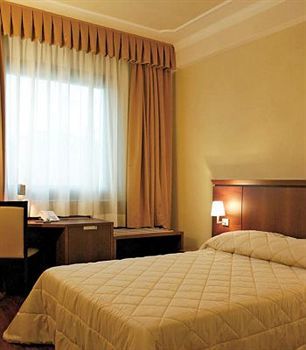 Dado Hotel International