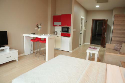 Expoist Hotel