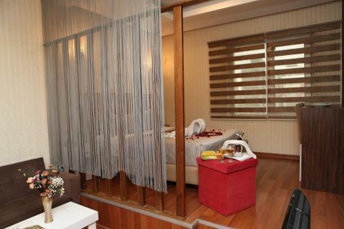 Expoist Hotel