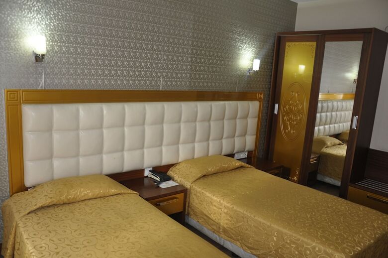 Kayalar Hotel
