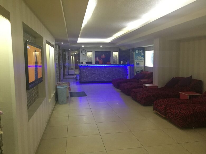 Kayalar Hotel