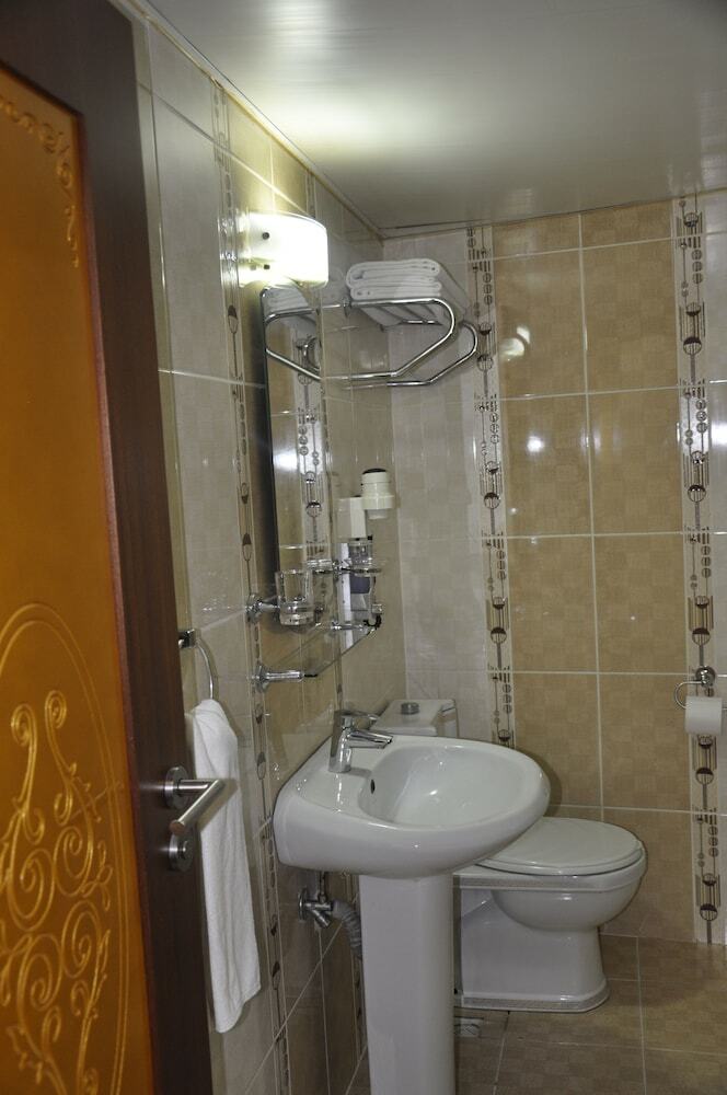 Kayalar Hotel