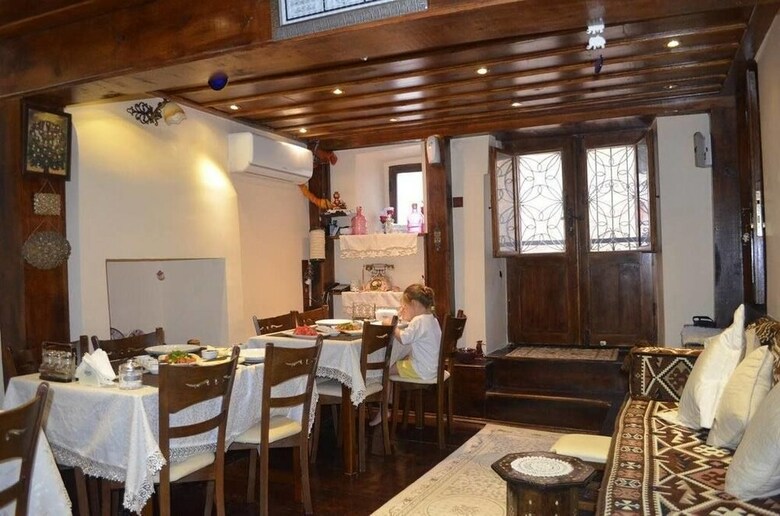 Hostal Papazin Konagi