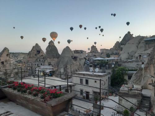 Hotel Artemis Cave Suites