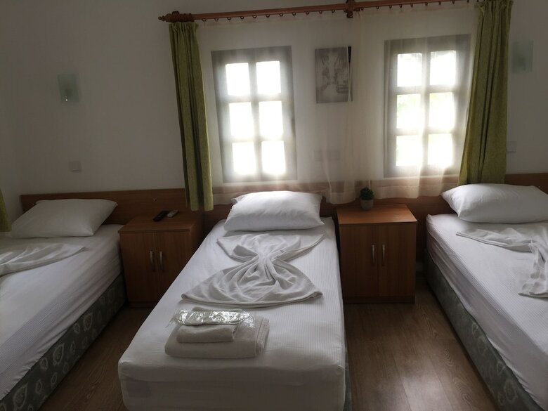 Bed & Breakfast Tay Pansiyon