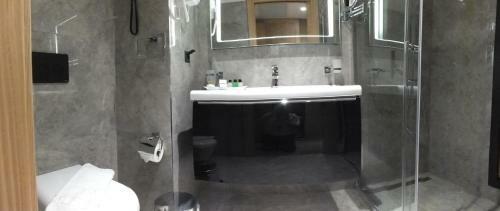 Candan Citybeach Hotel