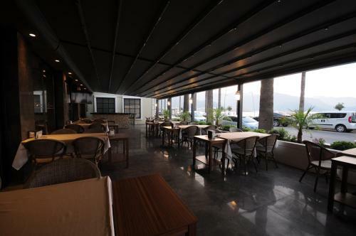Candan Citybeach Hotel