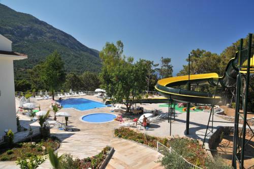 Nicholas Park Hotel