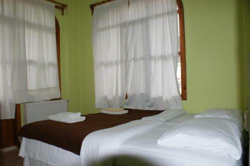 Flora Hotel