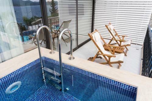 Nur Beach Hotel