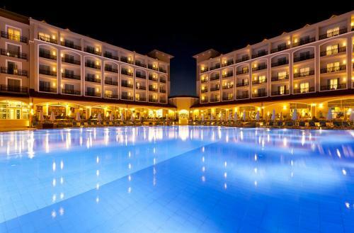 Paloma Oceana Resort - Luxury Hotel
