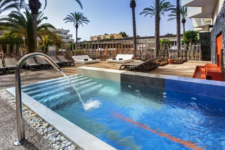Hotel Barcelo Corralejo Bay S�lo Adultos