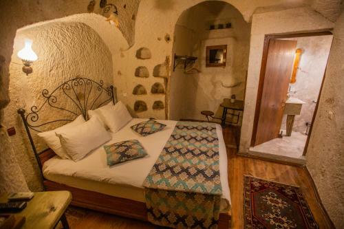 Posada Divan Cave House