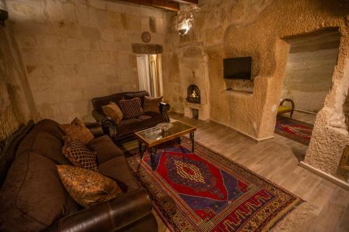 Posada Divan Cave House