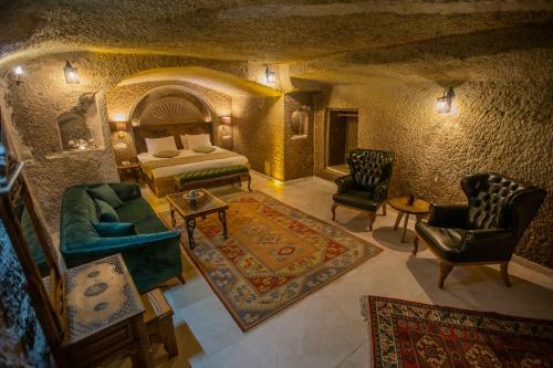 Posada Divan Cave House