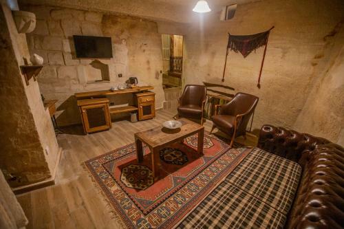 Posada Divan Cave House