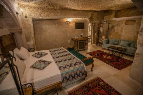 Posada Divan Cave House