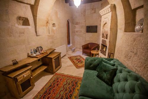 Posada Divan Cave House