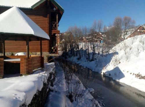 Lavina Hotel
