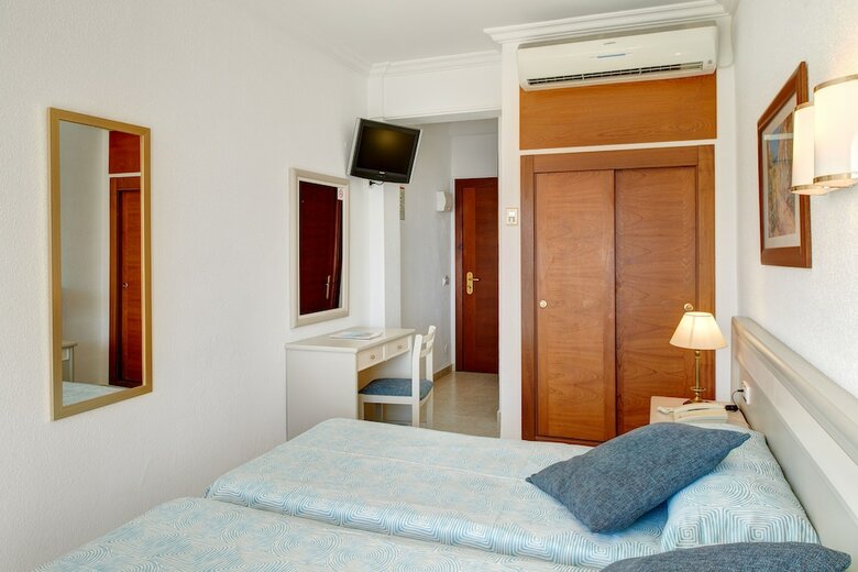 More Hotel