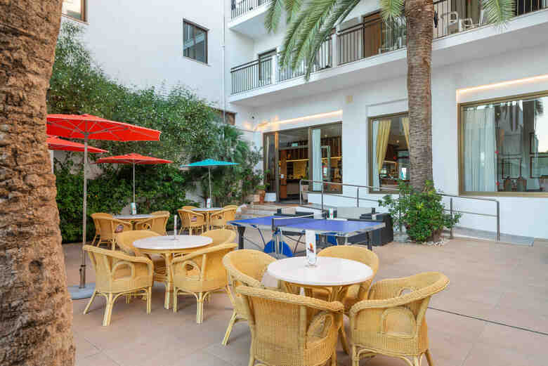 More Hotel