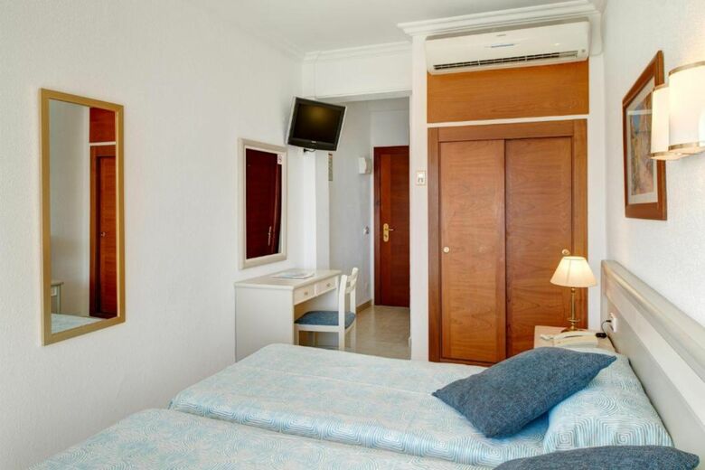 More Hotel