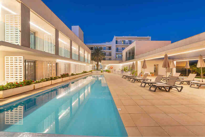 More Hotel