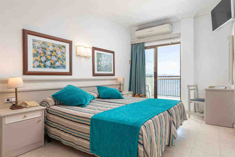 More Hotel