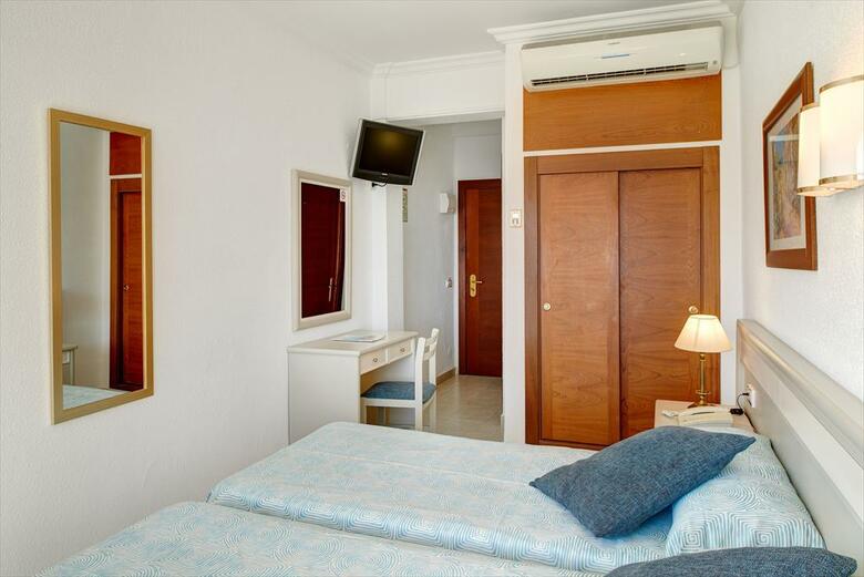 More Hotel