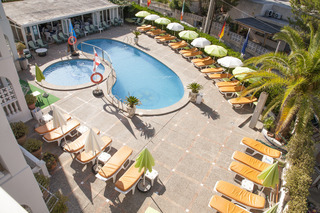 Apartamentos Atalaya Bosque