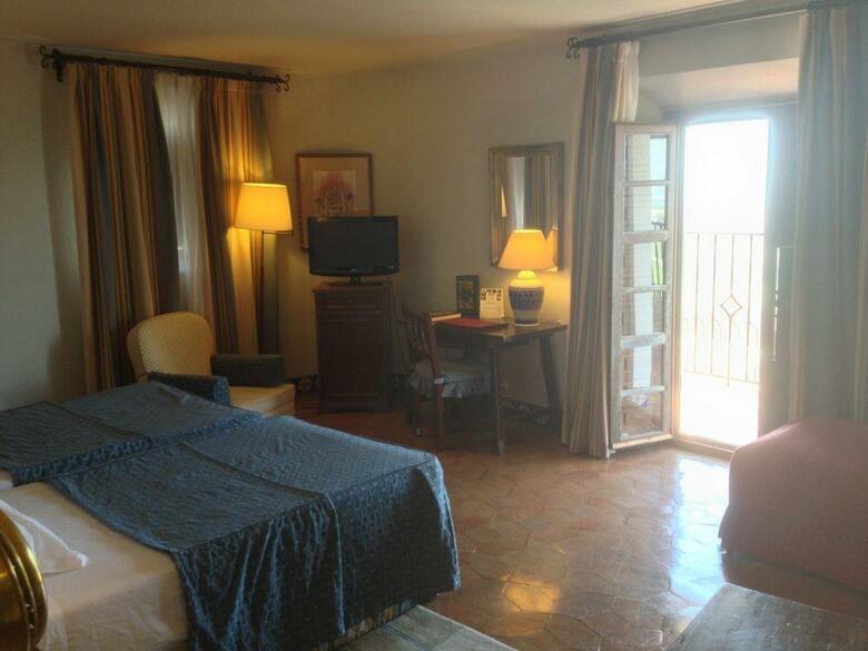 Hotel Parador De Arcos
