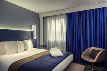 Hotel Mercure Massy