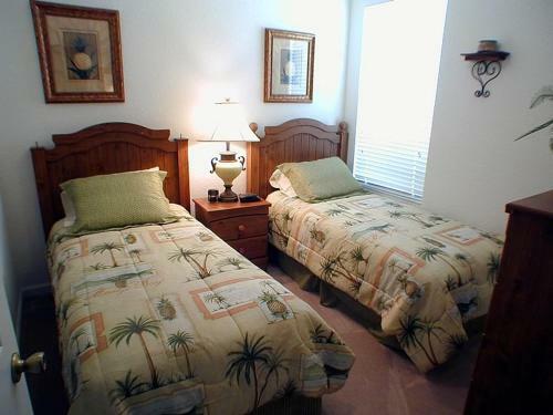 Villa 7730 Comrow Windsor Hills