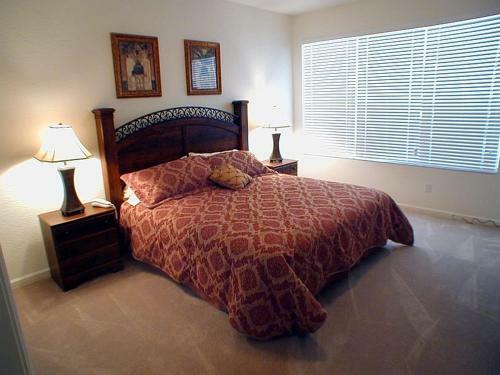 Villa 7730 Comrow Windsor Hills