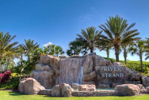 River Strand 53 Apartment