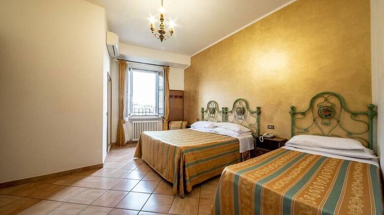 Hotel Alexander
