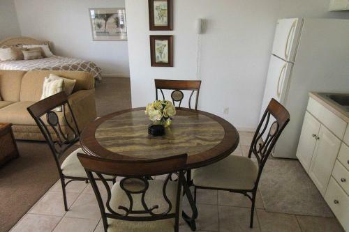 Estero Beach & Tennis 608b Apartment