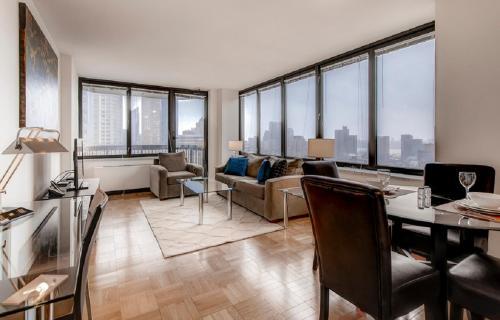 Apartamentos Global Luxury Suites At Symphony House