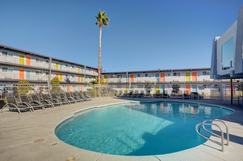 Thunderbird Boutique Hotel